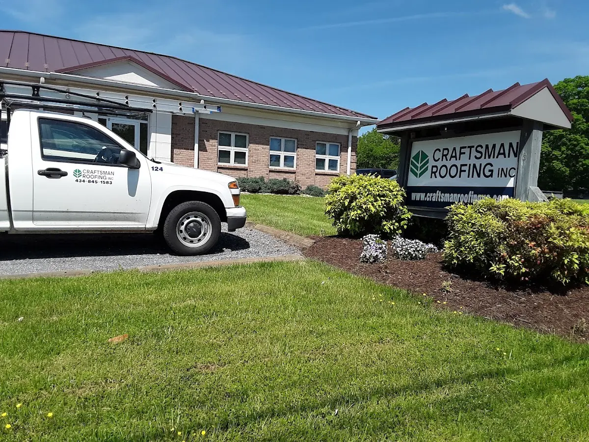 Quality Roof Replacement by experienced craftsmen in Miracle Mile